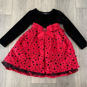 George Elegant Black Velvet Dress